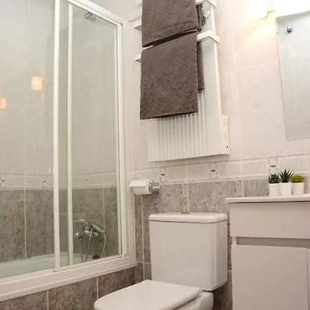 Apartamento En Con Piscina A 50 Metros De La Playa Апартаменти *