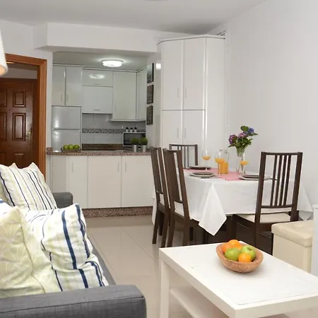 Апартаменти Apartamento En Con Piscina A 50 Metros De La Playa *