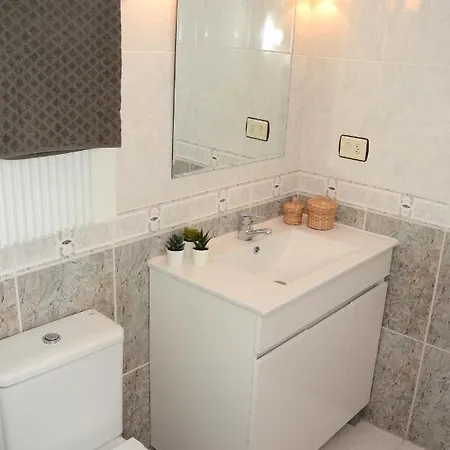 Apartamento En Con Piscina A 50 Metros De La Playa * Саншеншо