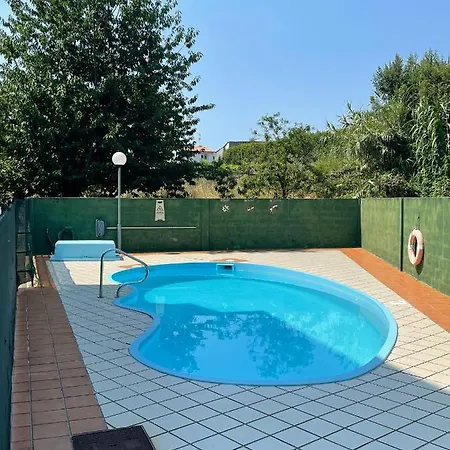 Apartamento En Con Piscina A 50 Metros De La Playa Апартаменти *