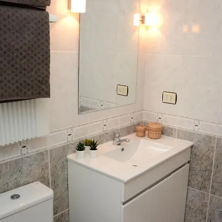 Apartamento En Con Piscina A 50 Metros De La Playa *